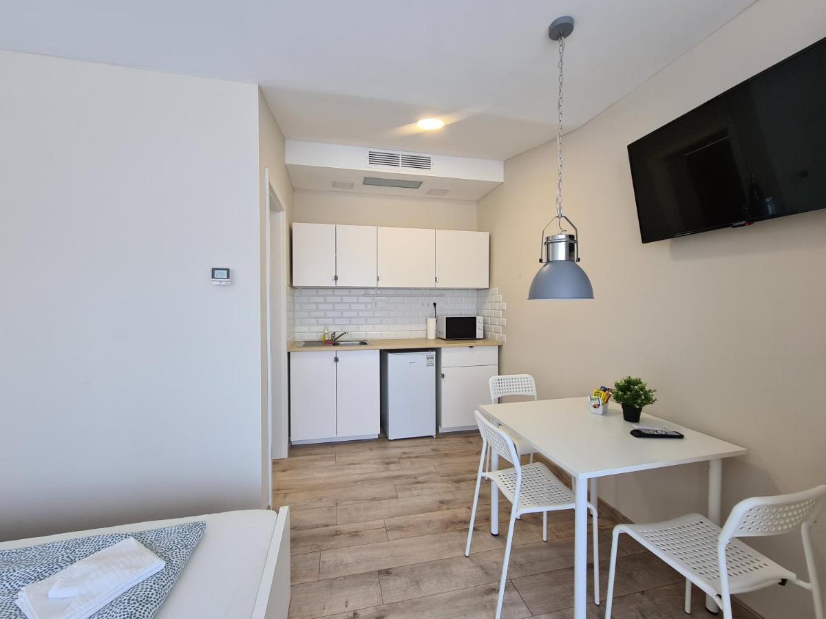 Oet Fenyo Apartmanhaz Siofok Exterior photo