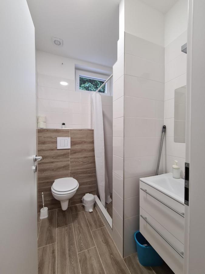 Oet Fenyo Apartmanhaz Siofok Exterior photo